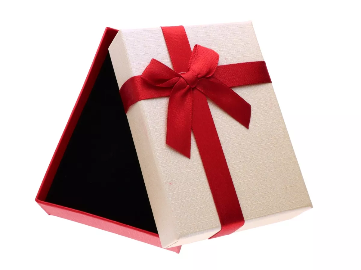 V1A79 PUDEŁKO NA BIŻUTERIĘ 8/11 cm (O1G30) WADLIWY