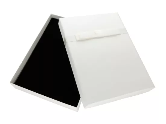 O1I29 PUDEŁKO NA BIŻUTERIĘ 12/16 cm