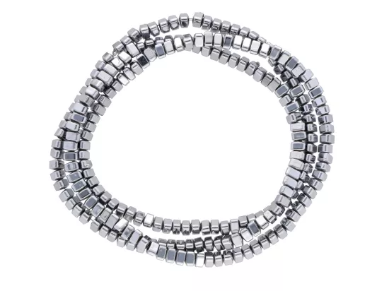 K7J28 HEMATYT TRÓJKĄTY 3/2 mm - 1 SZNUR